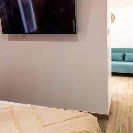 Centre - A 5 Minutes Des Arènes *