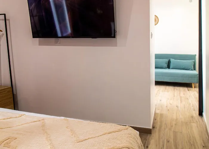 Centre - A 5 Minutes Des Arènes *